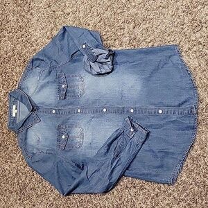 Western Chambray Button Down Pearl Snaps Roll Tab Sleeves Small Cowgirl Chiqle